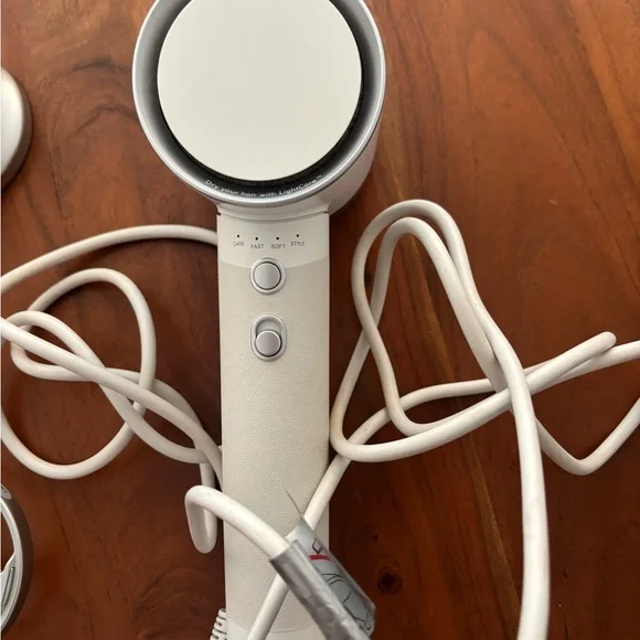 Zuvi Halo Hair Dryer - Picture 14 of 15